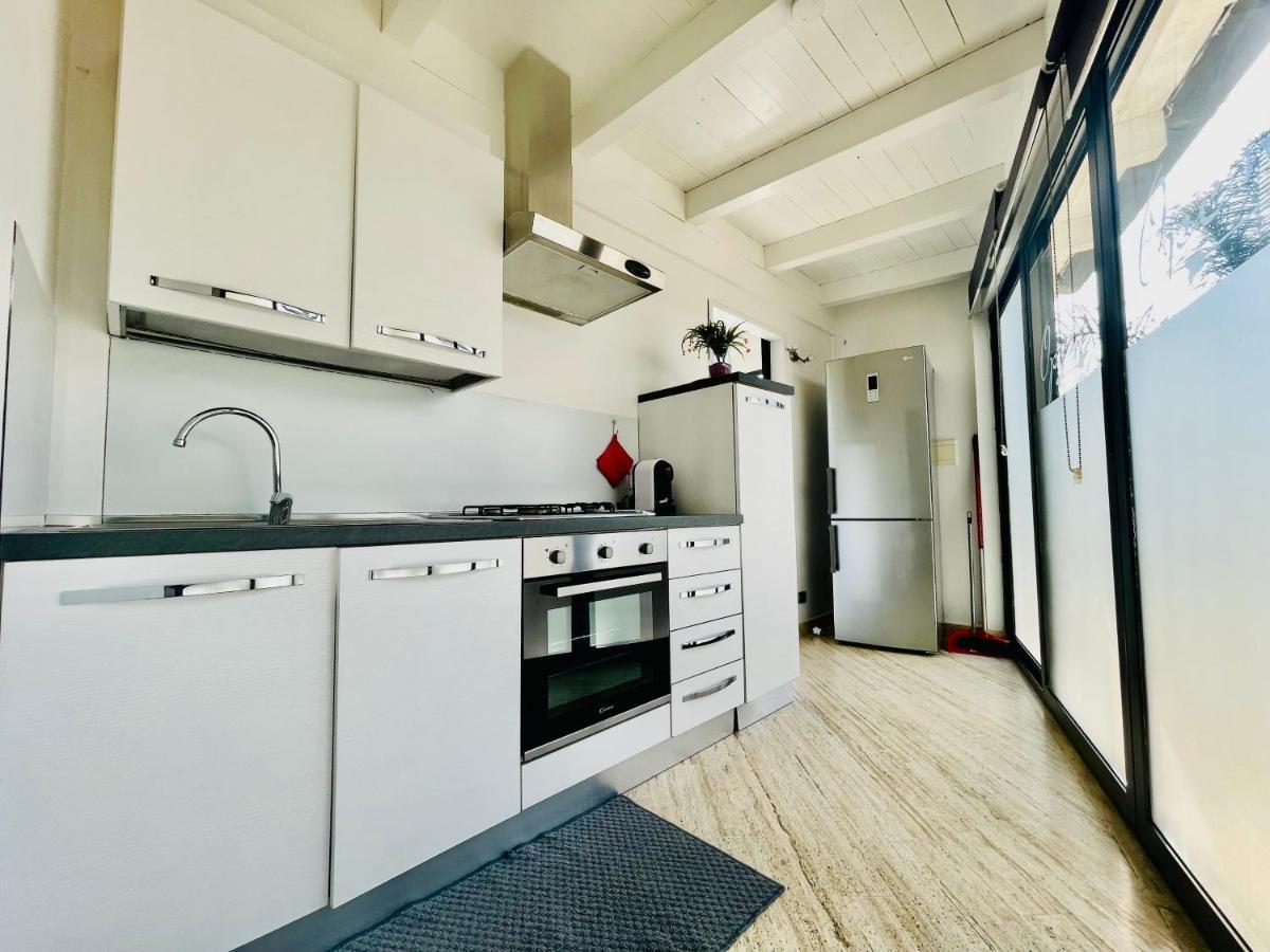 Pool House Apartment Terracina